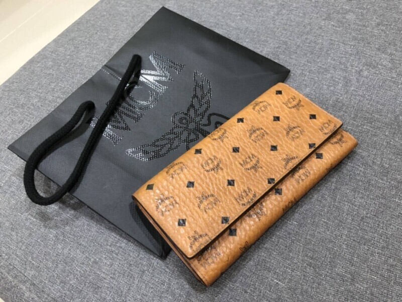 รับซื้อ Miu Miuราคาสูง